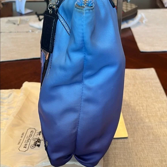 Coach Lavender to Purple Poppy New York City Skyline Tote with Wristlet - Picture 7 of 17